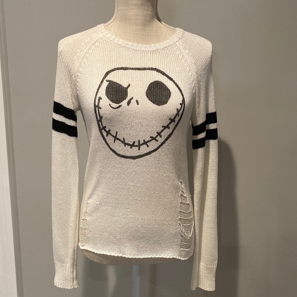 Disneys Jack Skellington face Lightweight Distressed Sweater Size: S (Junior) - Picture 1 of 15